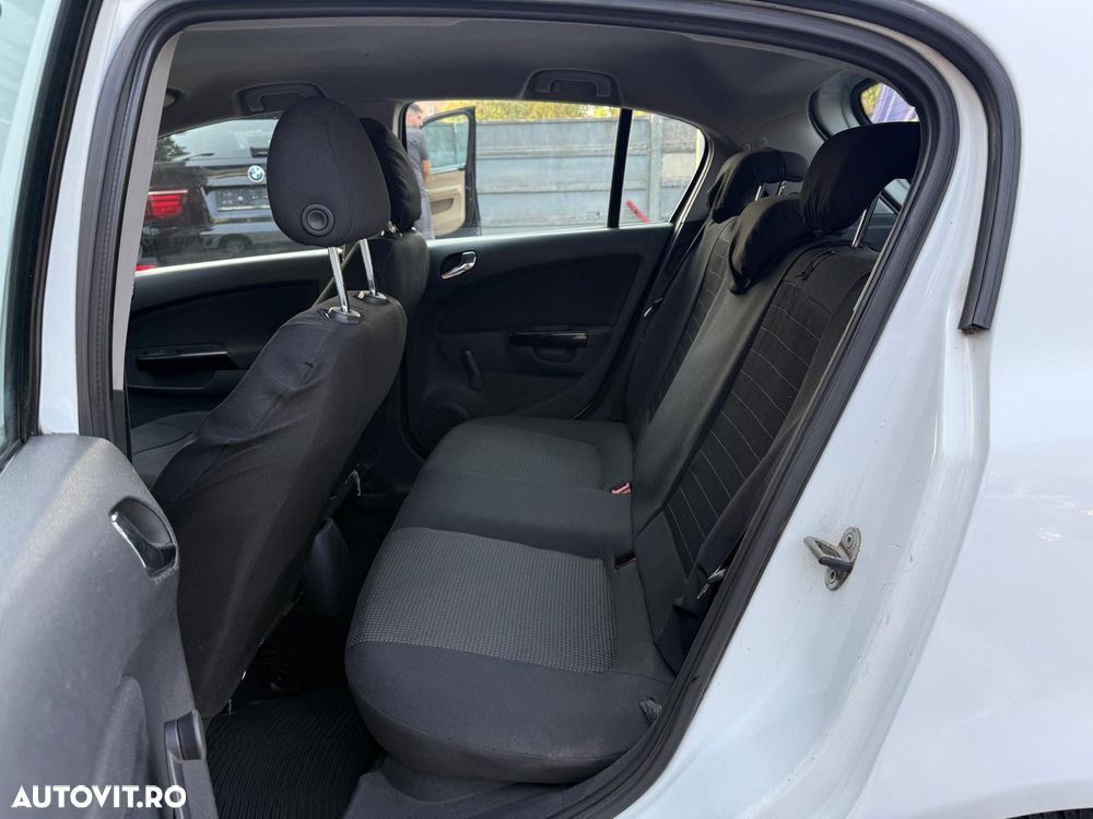 Opel Corsa 1.2 Essentia - 14
