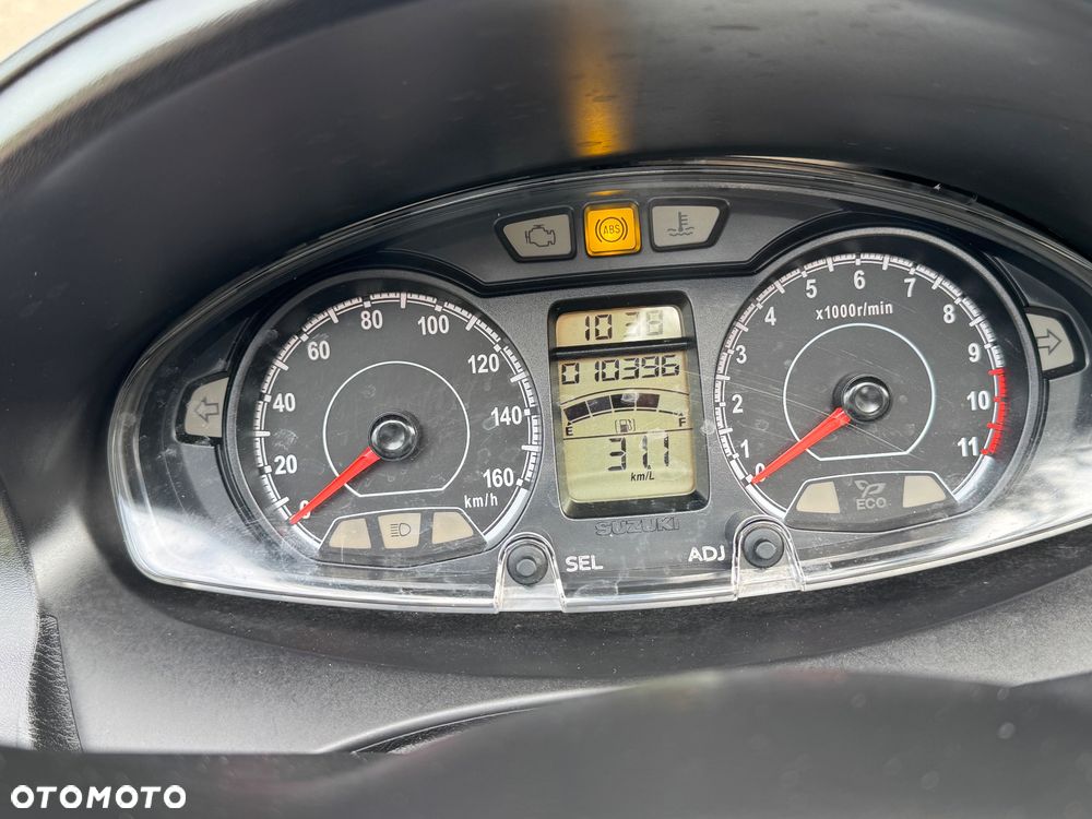 Suzuki Burgman - 8