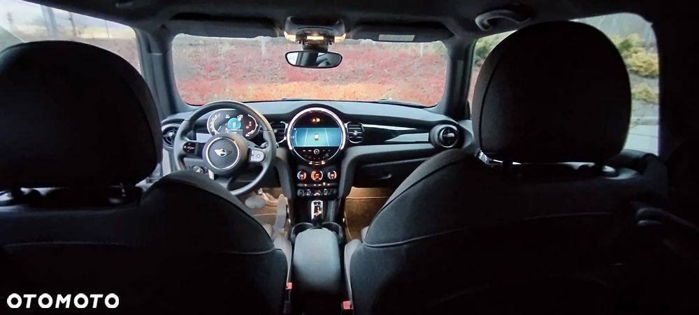 MINI Cooper Standard - 17