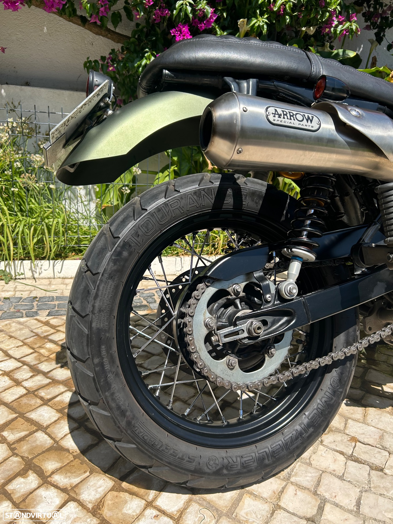 Triumph Scrambler - 13