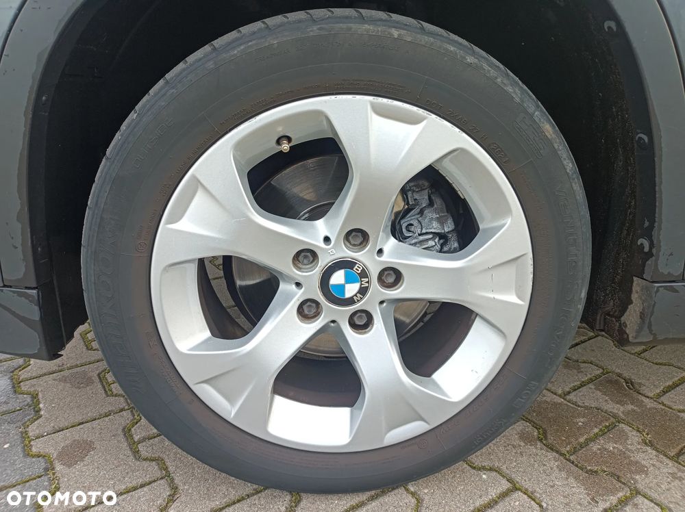 BMW X1 xDrive18d xLine - 12