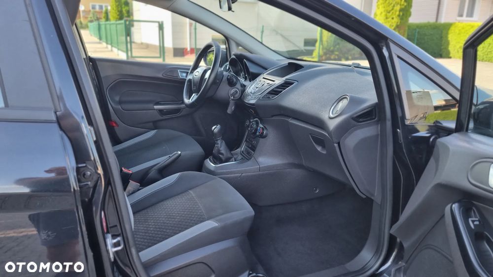 Ford Fiesta 1.25 Ambiente EU5 - 14