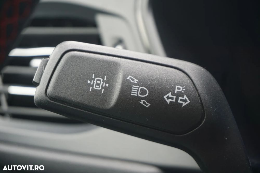 Ford Kuga 2.5 Duratec PHEV ST Line X - 27