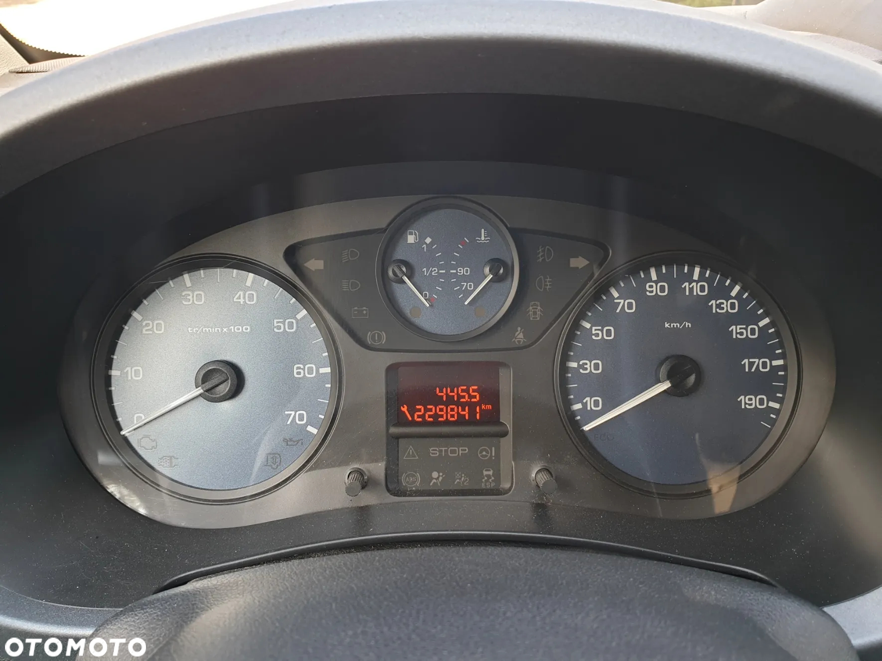 Peugeot Partner Tepee HDi FAP 115 Active - 9