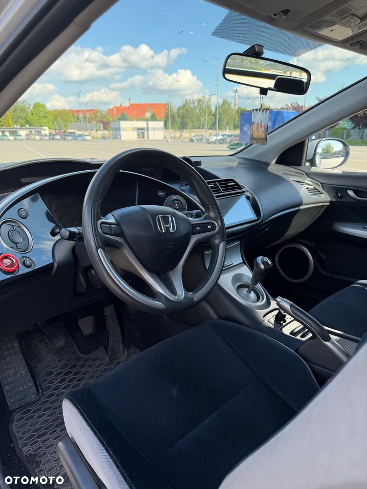 Honda Civic 1.4i-DSi - 11