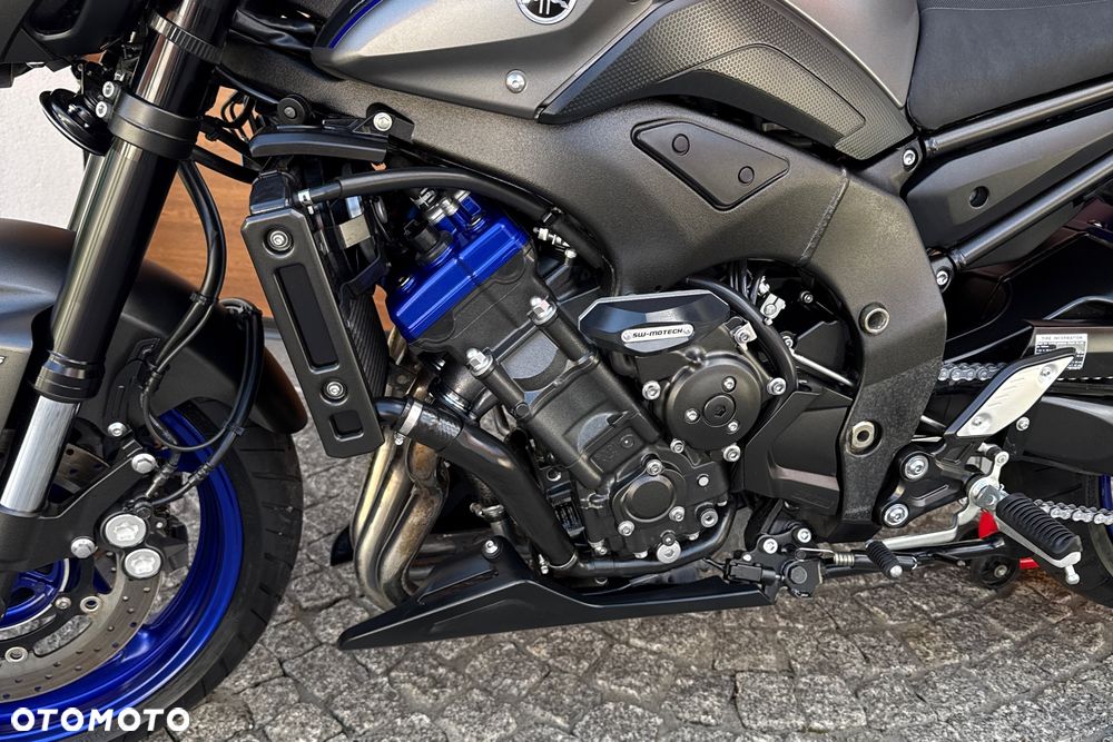 Yamaha FZ8 - 24