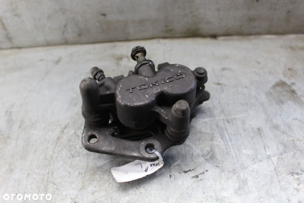 Suzuki GSX 750 Inazuma Zacisk przód przedni lewy - 2