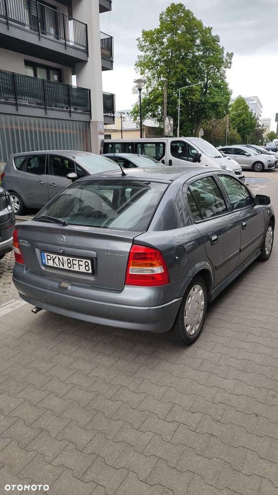 Opel Astra 1.4 - 3