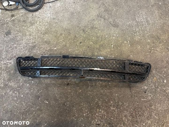 Kratka zderzaka środkowa m pakiet Bmw e39 - 1