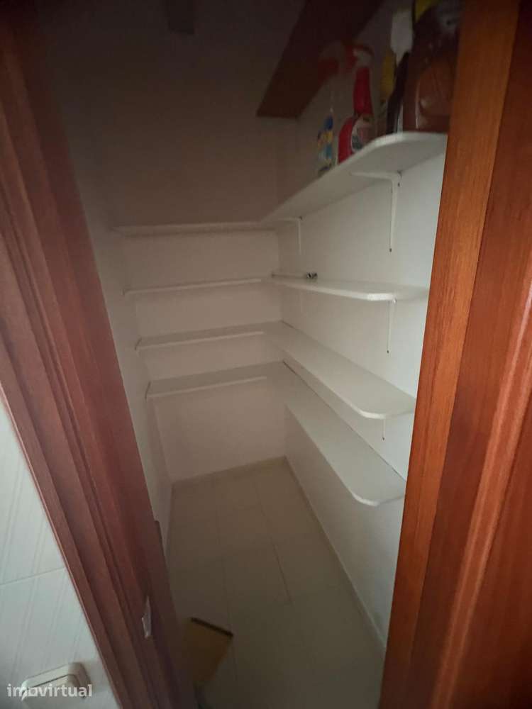 T2 à venda na Rinchoa com 2 varandas e 2 WC - Grande imagem: 5/14
