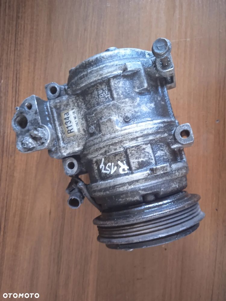 Sprężarka klimatyzacji	Kia Carnival - 1