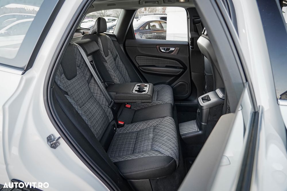 Volvo XC 60 Recharge T6 Twin Engine eAWD Inscription Expression - 19