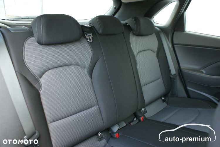 Hyundai i30 1.4 Select - 26