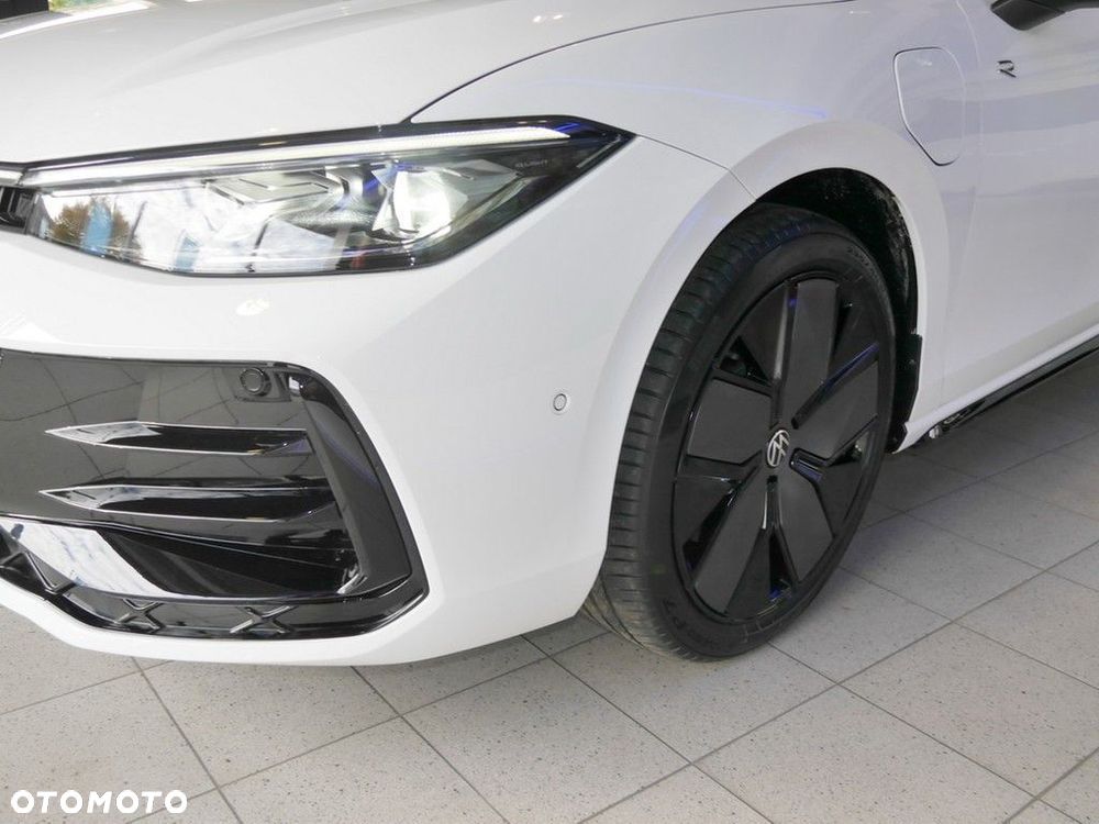 Volkswagen Passat 2.0 TSI 4Mot R-Line Plus DSG - 13