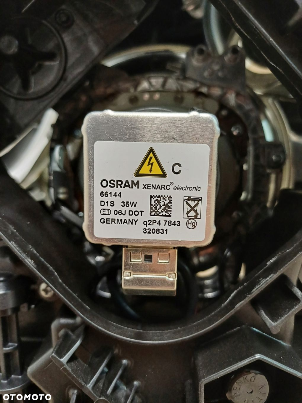 REFLEKTOR PRAWY LAMPA ACTROS MP4 MP5 KSENON ORYG - 10