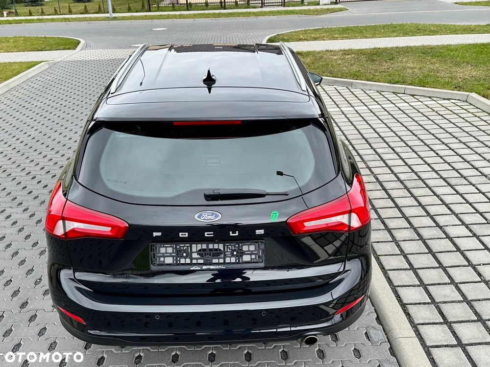 Ford Focus SW - 19