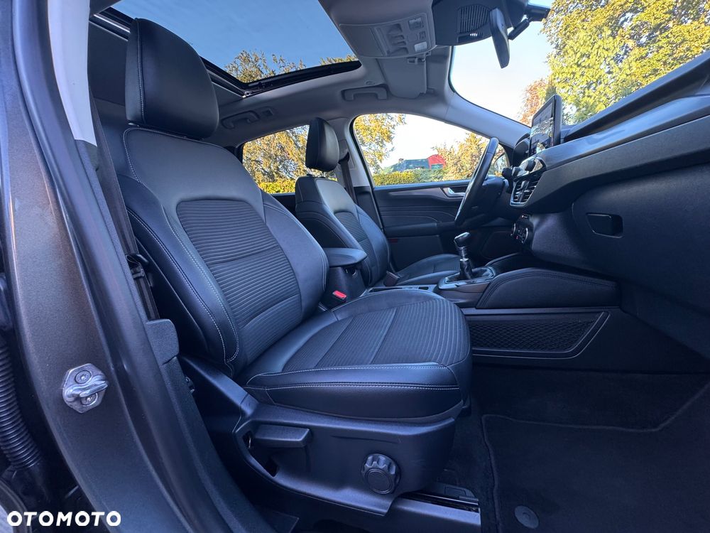 Ford Kuga 1.5 EcoBoost 2x4 Titanium - 8