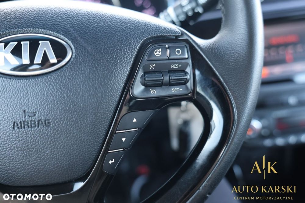 Kia Ceed - 24