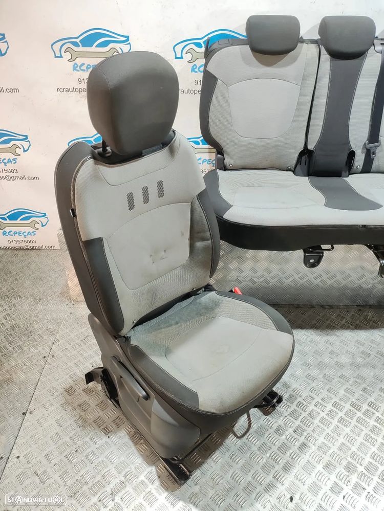 Conjunto Bancos Tecido Renault Captur - 5