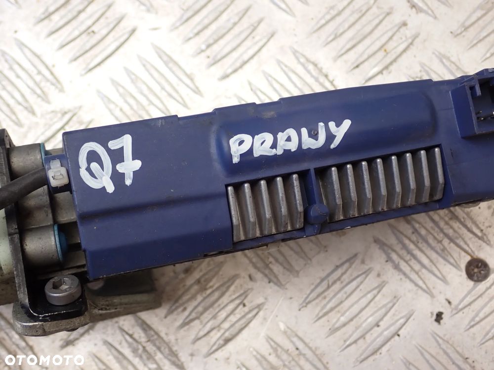 ELEKTRYCZNY SIŁOWNIK KLAPY 4L0827851E , 4L0827851F, 4K5827851B, 8K9827851 - 3