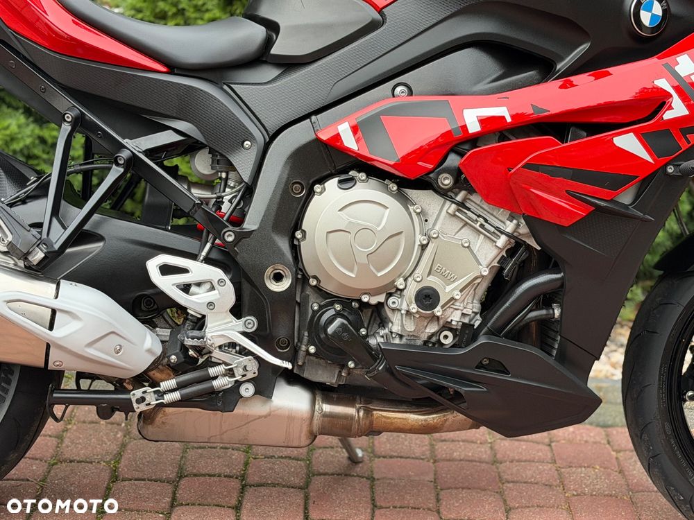 BMW XR - 13