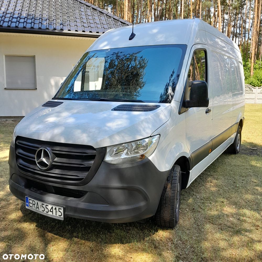 Mercedes-Benz Sprinter - 2