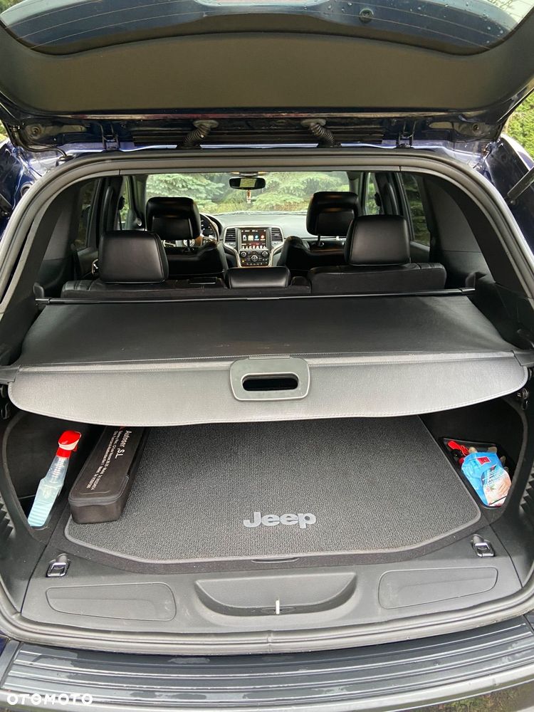 Jeep Grand Cherokee - 13
