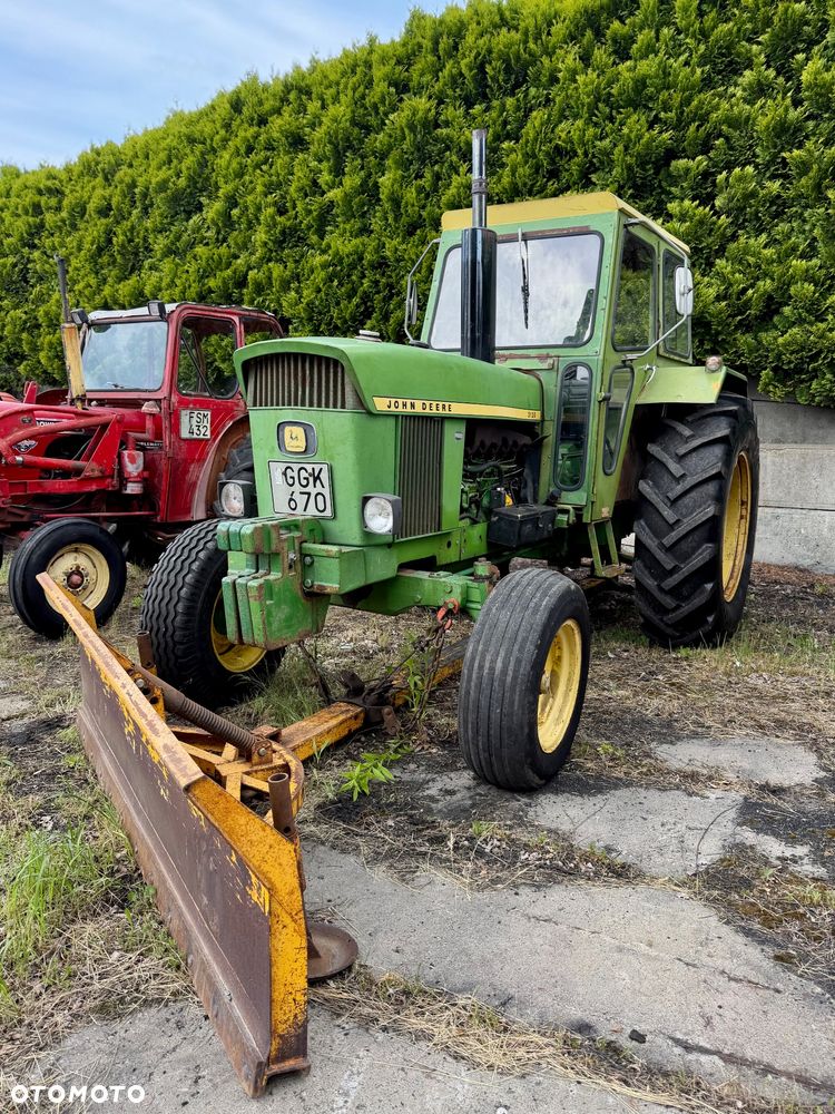 John Deere 3120 - 1