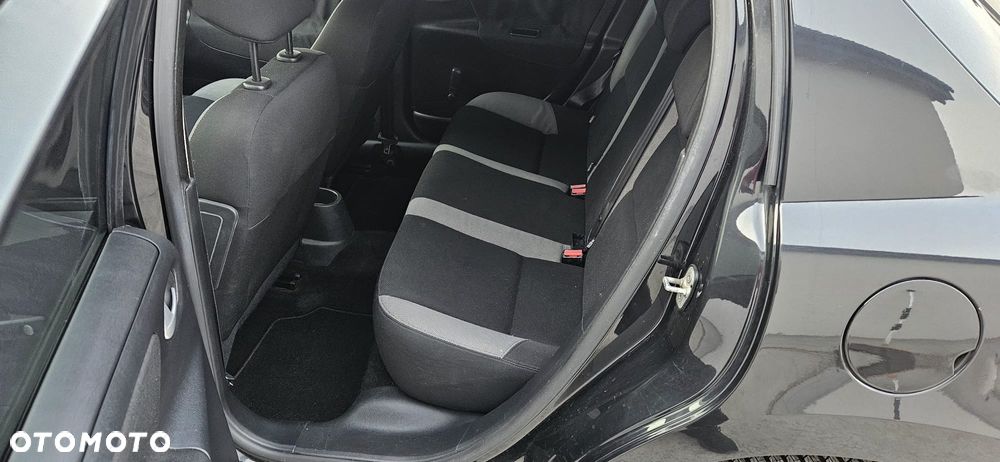 Peugeot 207 1.4 Trendy - 4