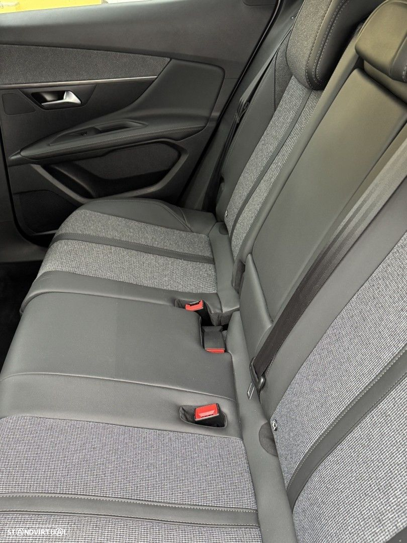 Peugeot 3008 1.2 PureTech Allure - 10