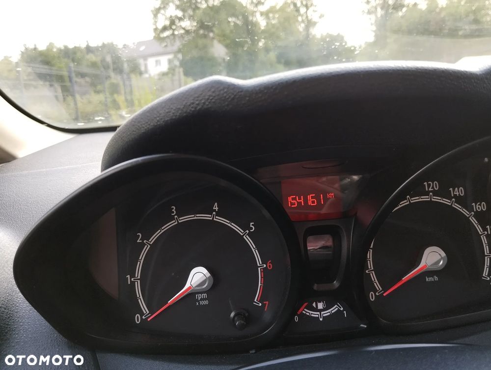 Ford Fiesta - 7