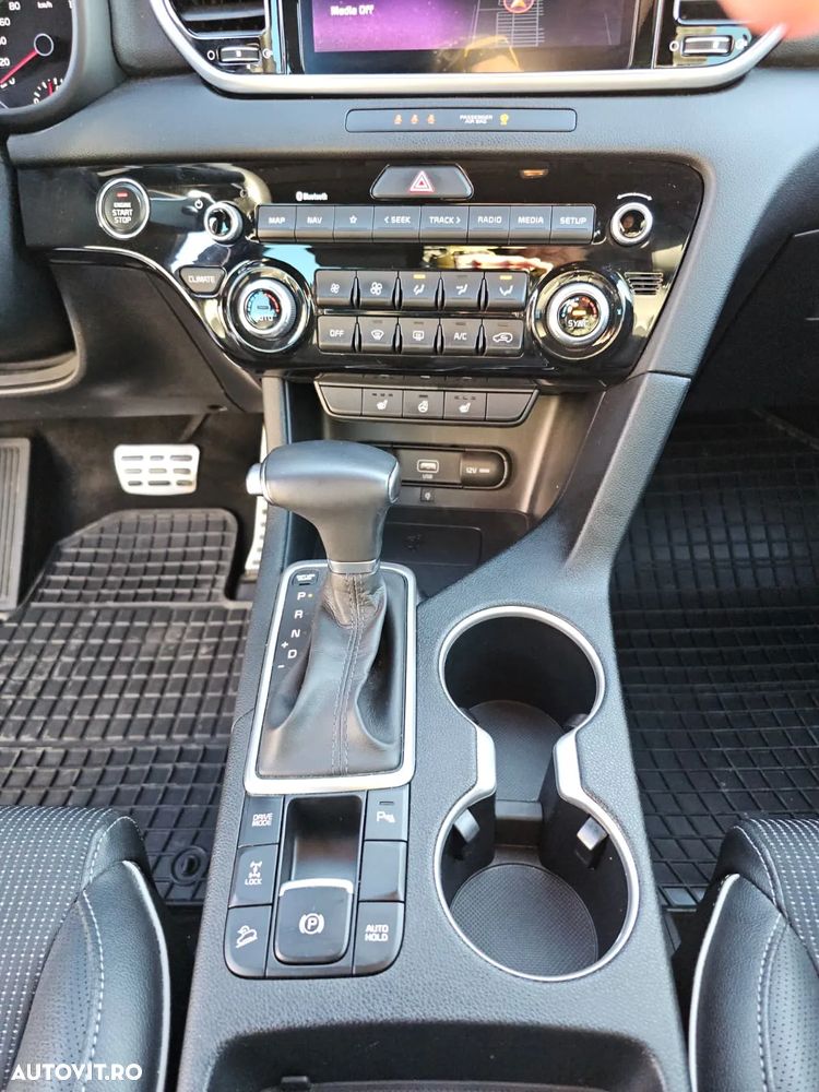 Kia Sportage 1.6 T-GDI 7DCT 4x4 GT Line - 11