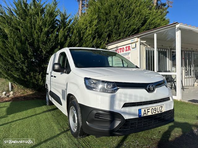 Toyota PROACE CITY 3 LUG. - 2