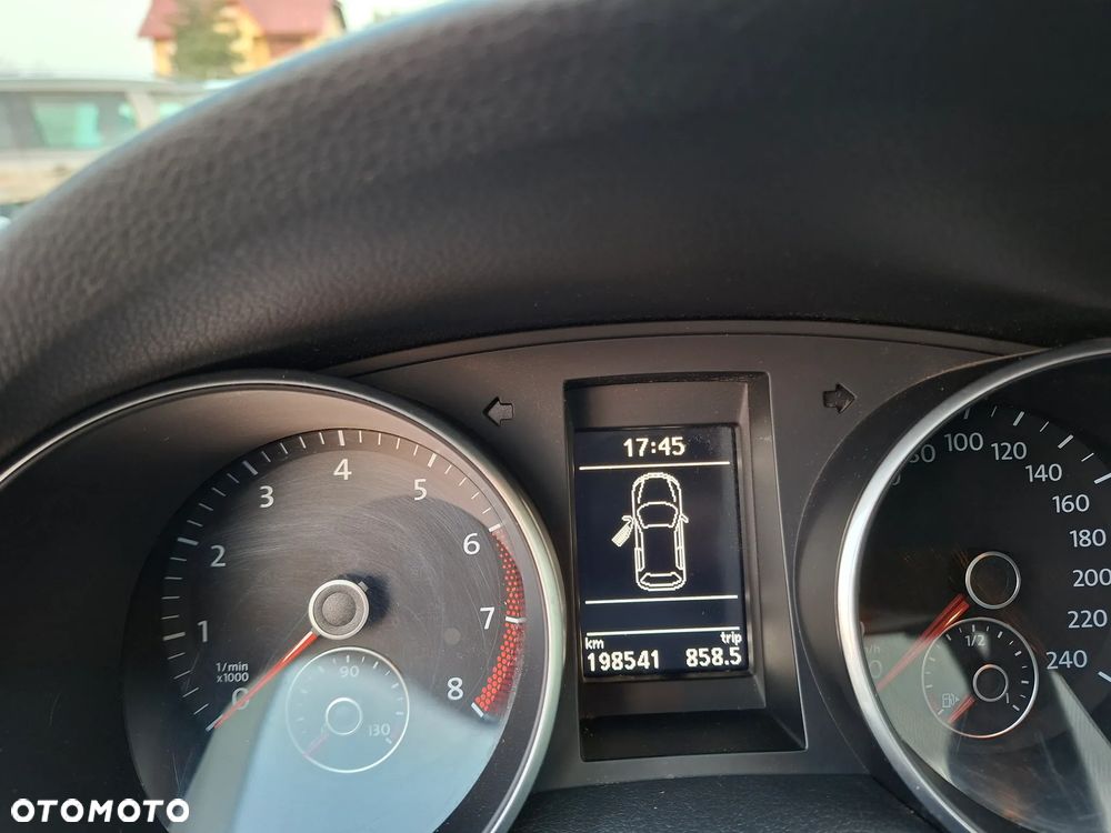 Volkswagen Golf 1.2 TSI BlueMotion Technology Comfortline - 27