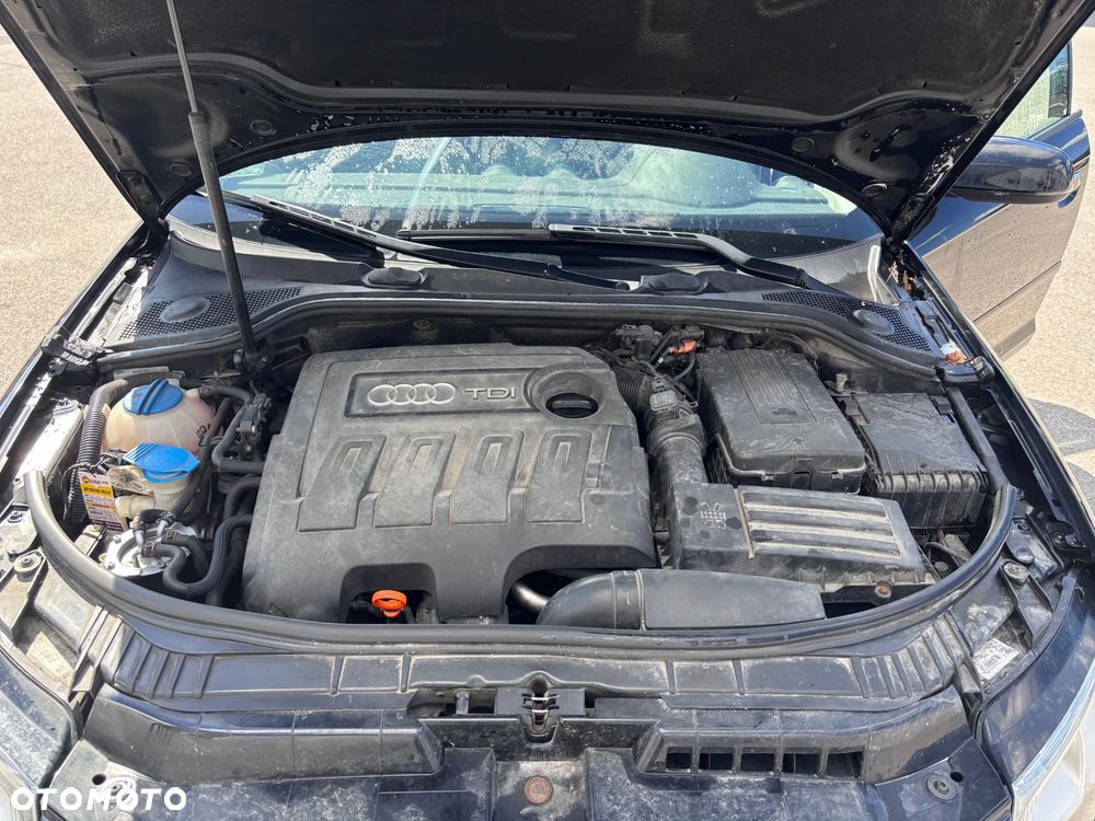 Audi A3 Sportback 1.6 TDI DPF Ambiente - 13