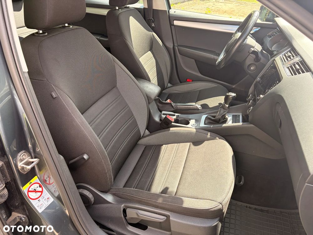 Skoda Octavia 1.5 TSI ACT Ambition - 9