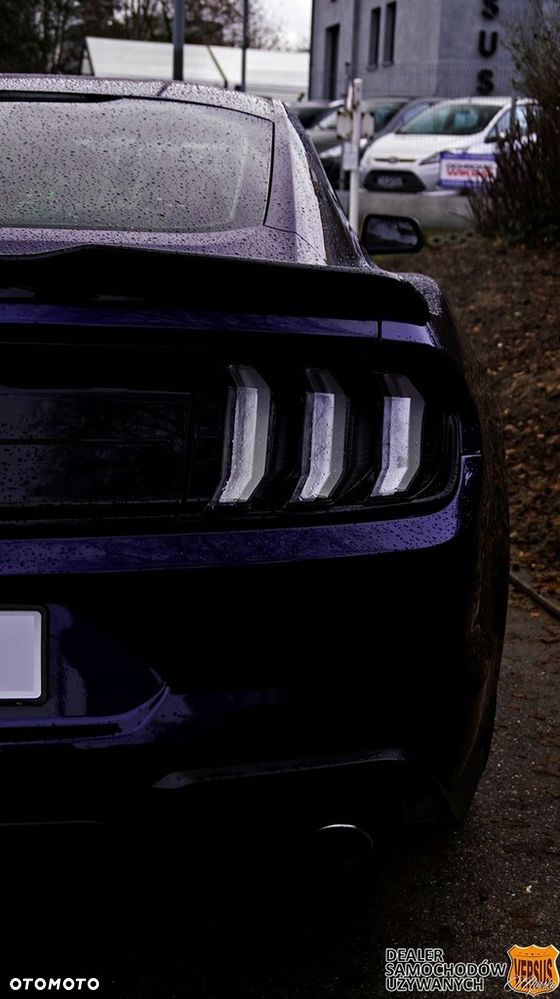 Ford Mustang - 7