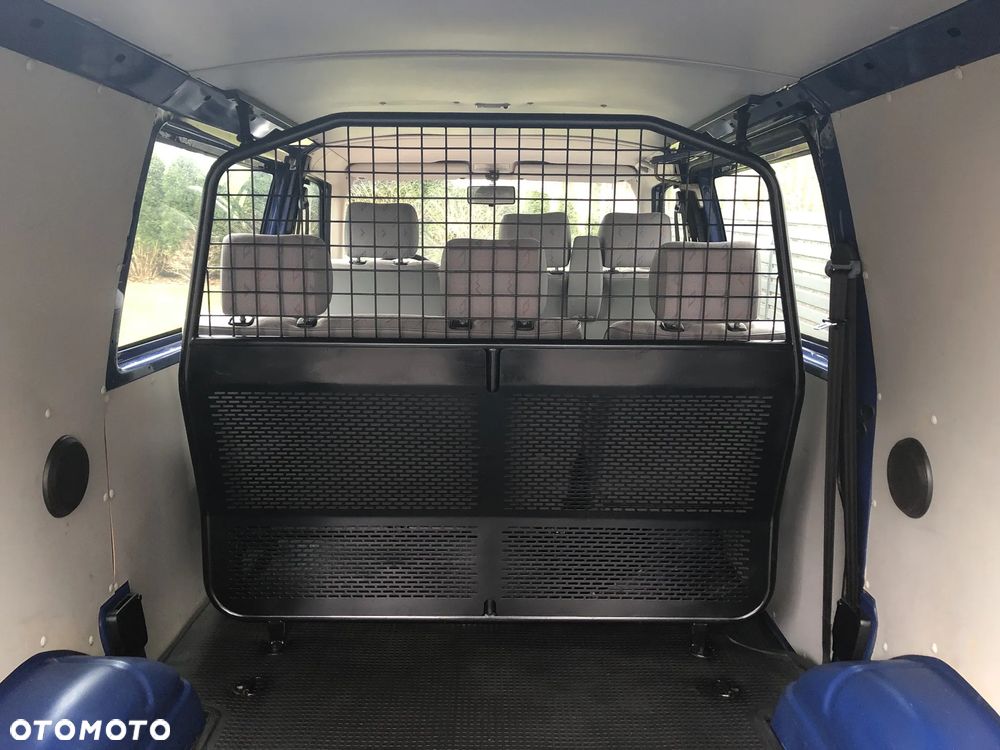 Volkswagen Transporter - 16