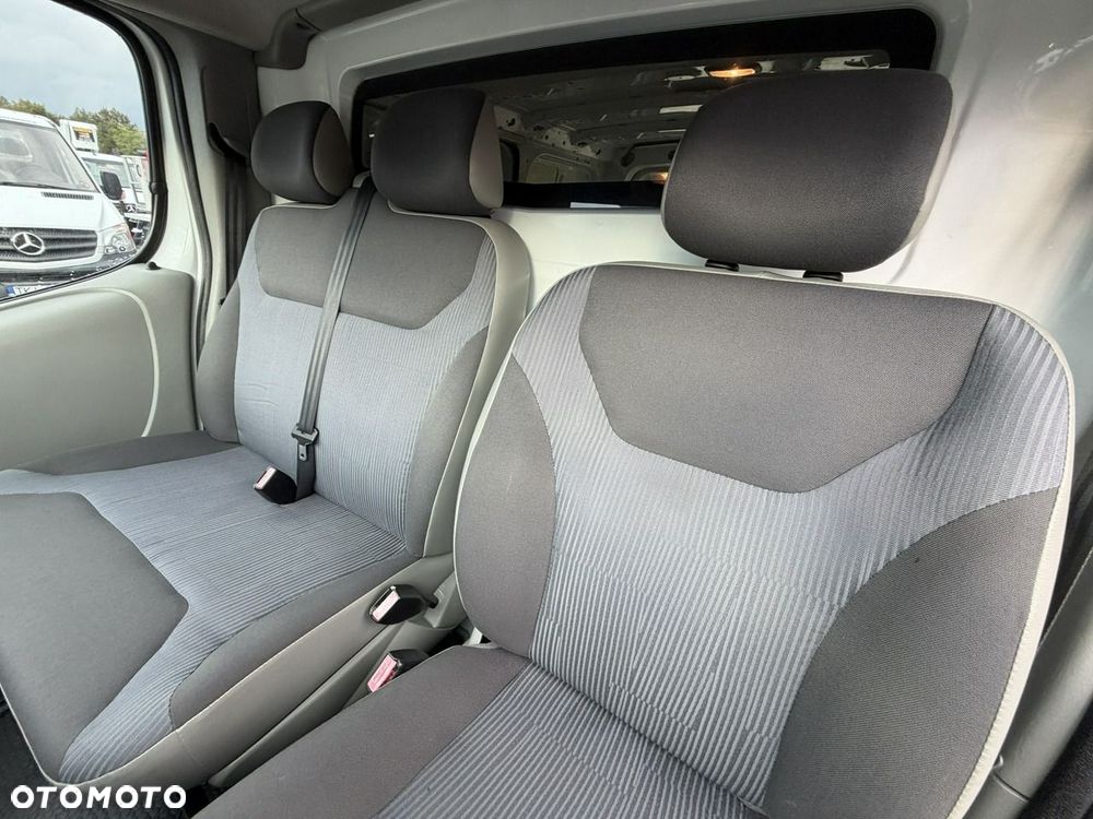 Opel Vivaro - 14