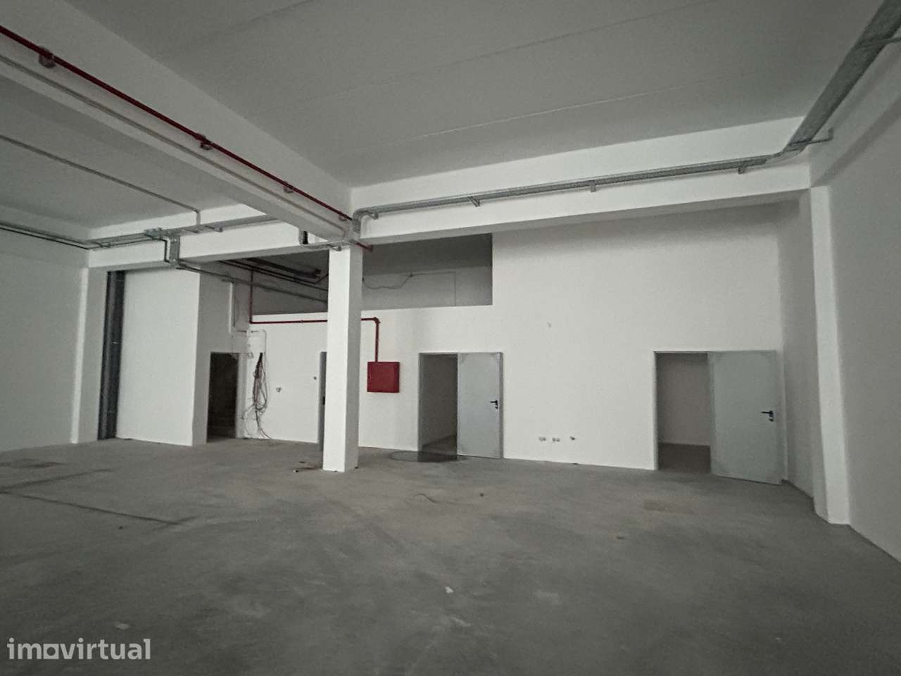 Vendo Pavilhão Industrial , novo, com uma área total de 530m2 - Grande imagem: 3/8