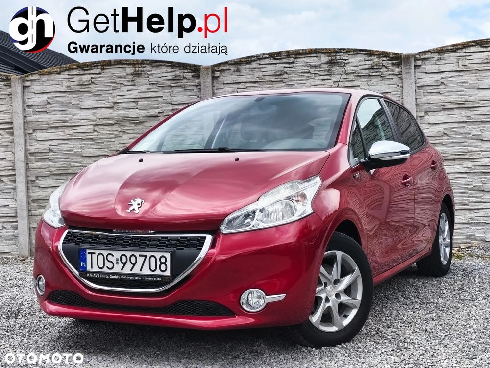 Peugeot 208 - 1