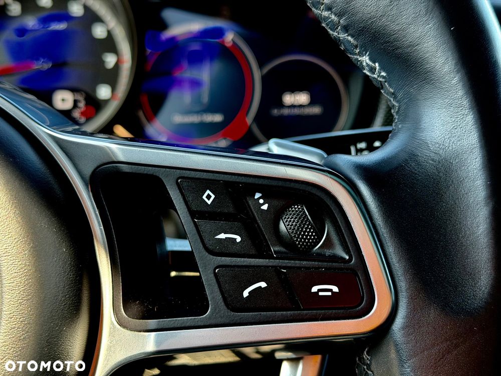 Porsche Panamera Turbo - 12