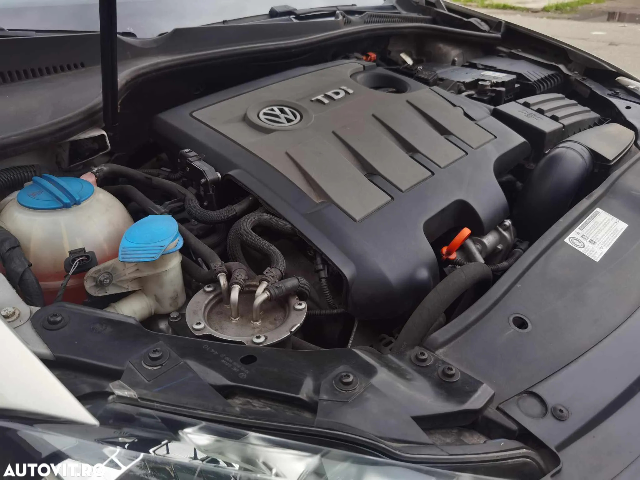 Volkswagen Golf - 10