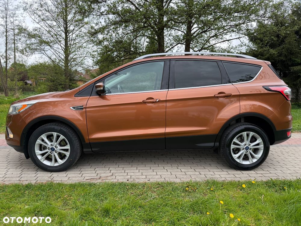 Ford Kuga 2.0 TDCi 2x4 Titanium - 6