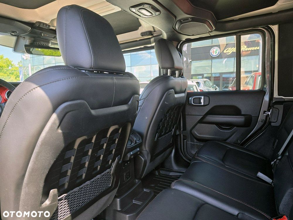 Jeep Wrangler - 17