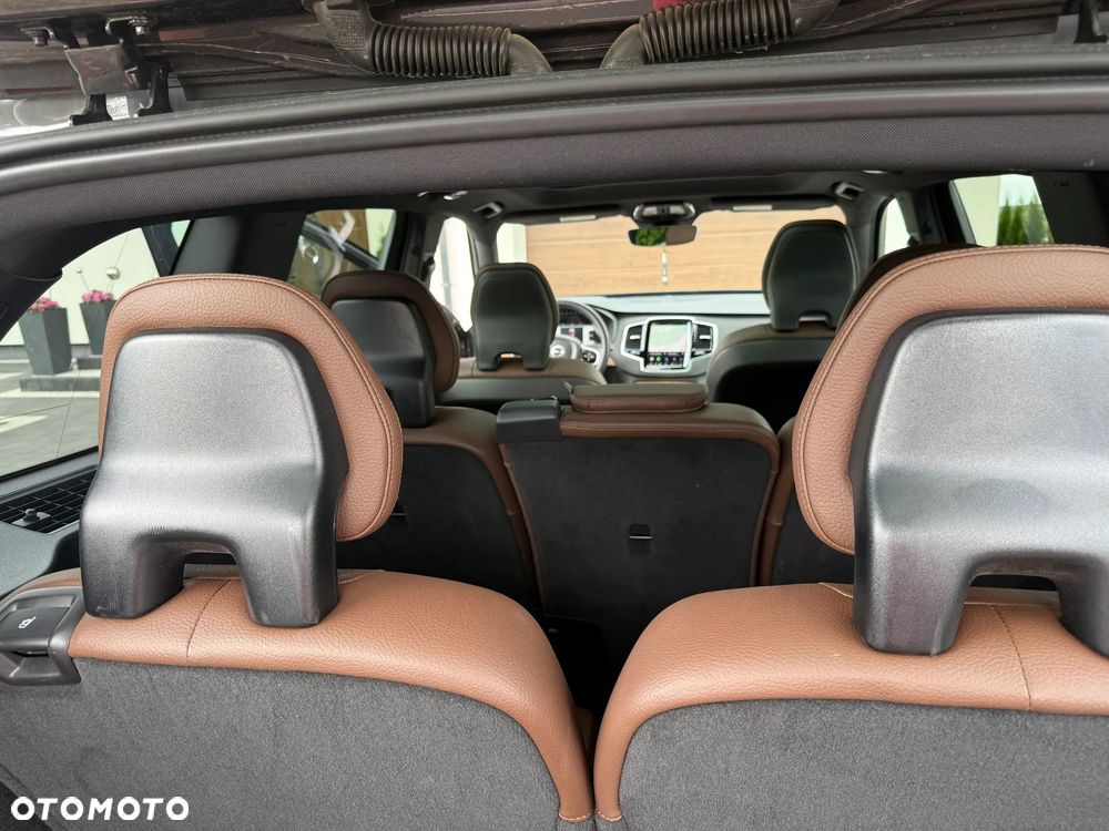 Volvo XC 90 - 16