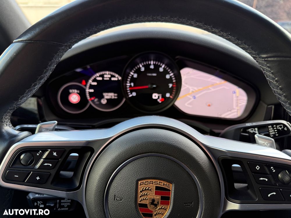 Porsche Cayenne Tiptronic S - 27