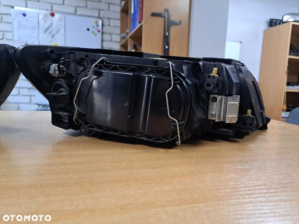 VOLVO V50 S40 II LAMPA LEWA PRAWA LEWY PRAWY PRZÓD EUROPA - 10