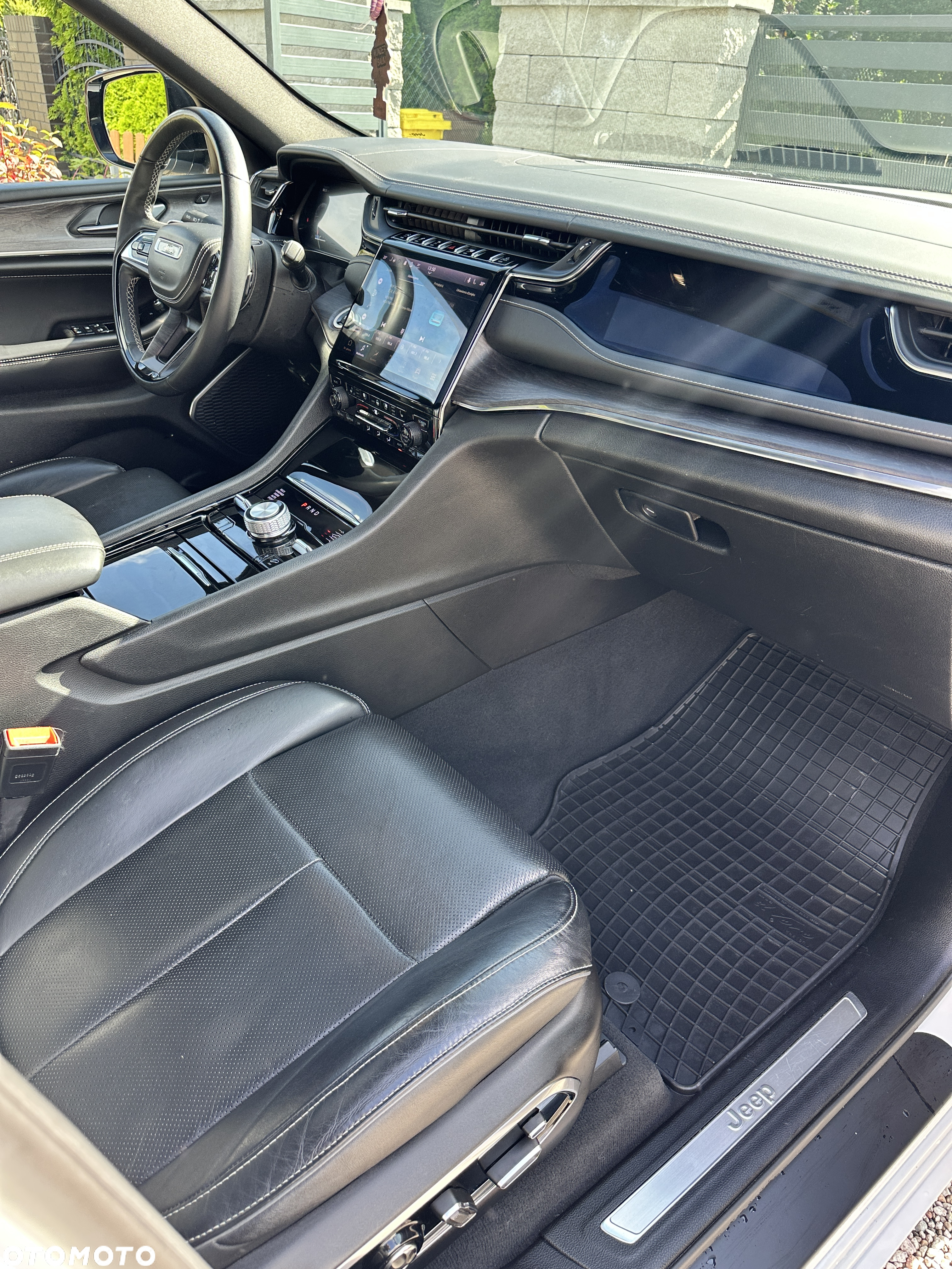 Jeep Grand Cherokee - 8