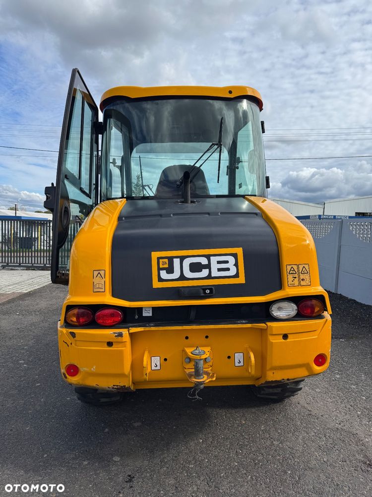 JCB 406 T4 - 11